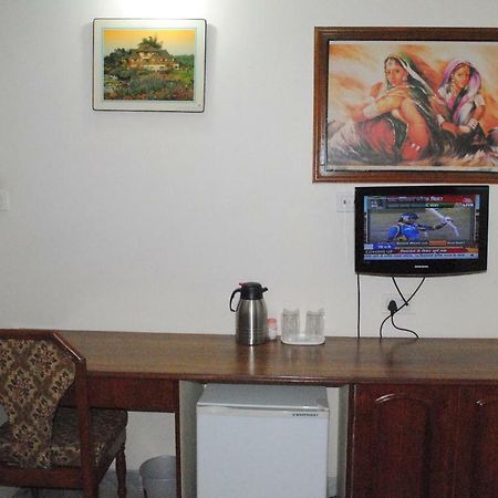 Geetco Hotel Jalor Exterior photo