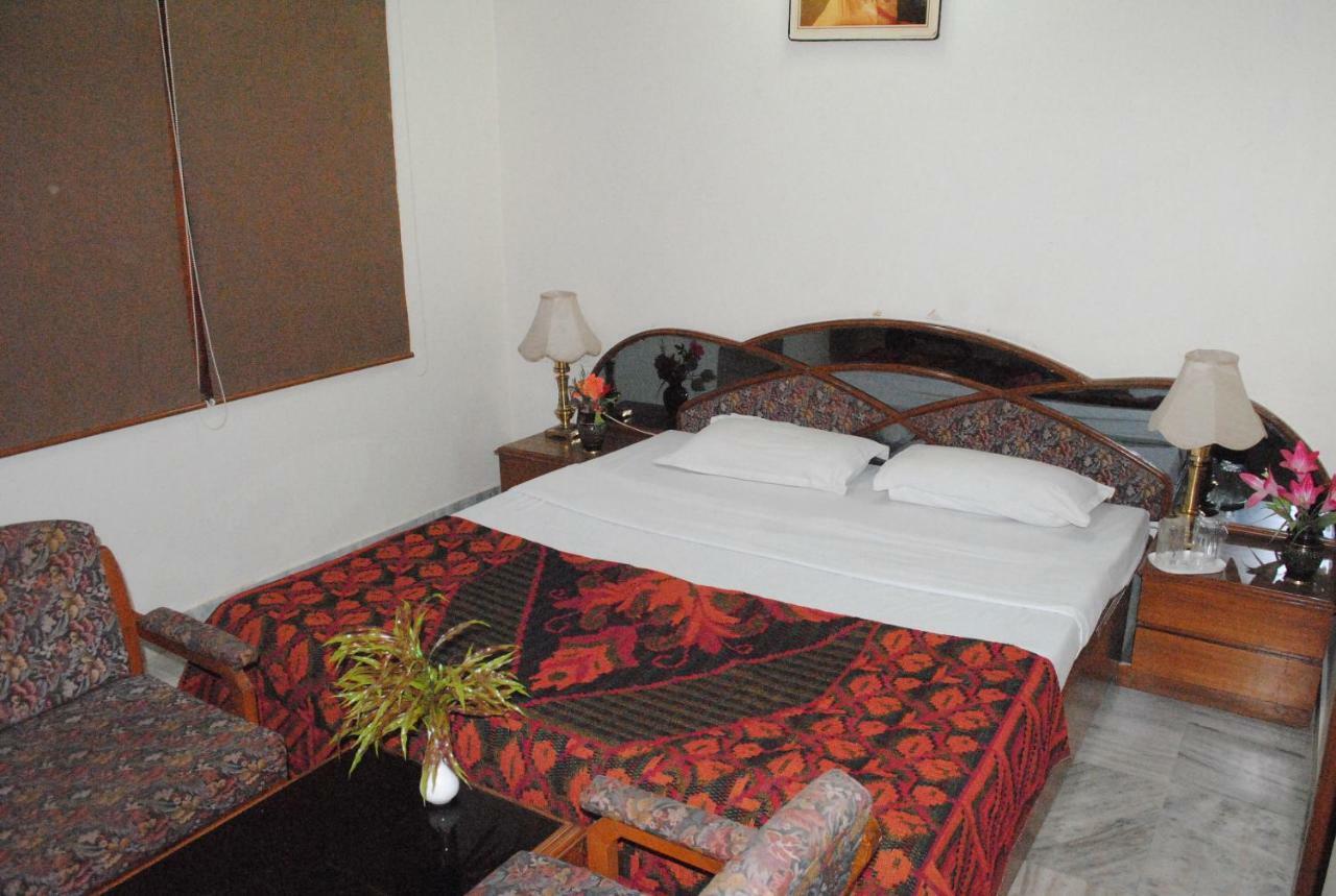 Geetco Hotel Jalor Exterior photo