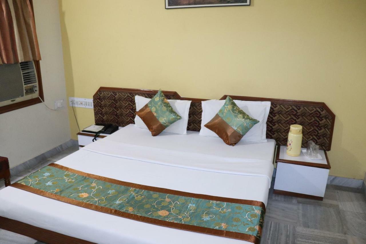 Geetco Hotel Jalor Exterior photo